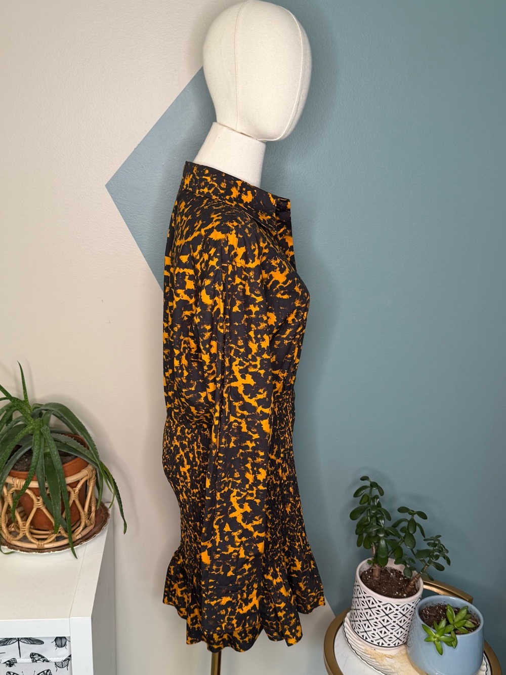 Free People x Third Form Blur Out Shirred Shirt Dress NWT Orange Abstract US 8 - Picture 5 of 12